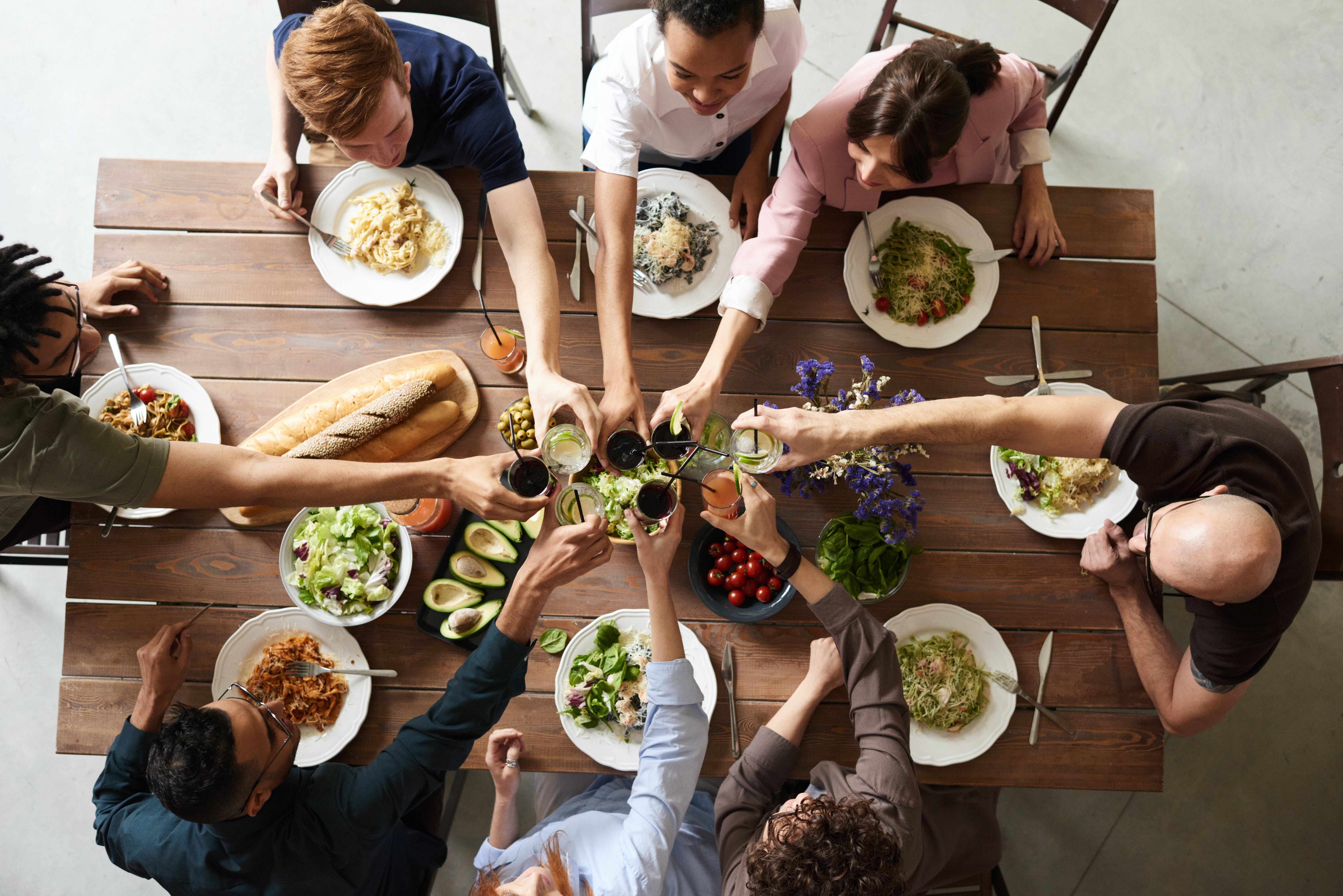 image groupe repas